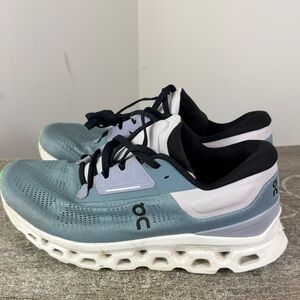 Oncloud cloudstratus size 8.5 women’s gym walk run shoe cloud